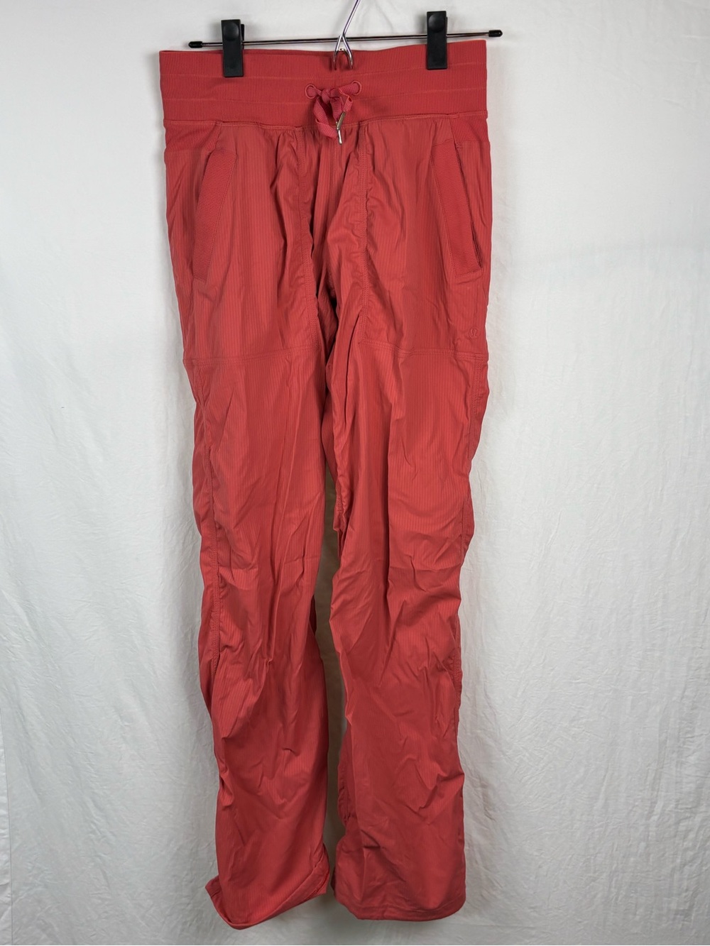 Lululemon women’s 6 Dance pants Casual Drawstring Pants in Coral pinkish Red